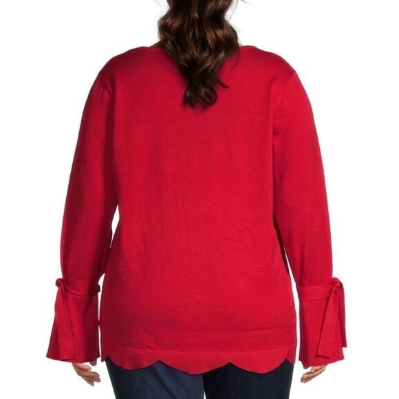 MAREE POUR TOI Scalloped Sweater - Picture 2 of 3